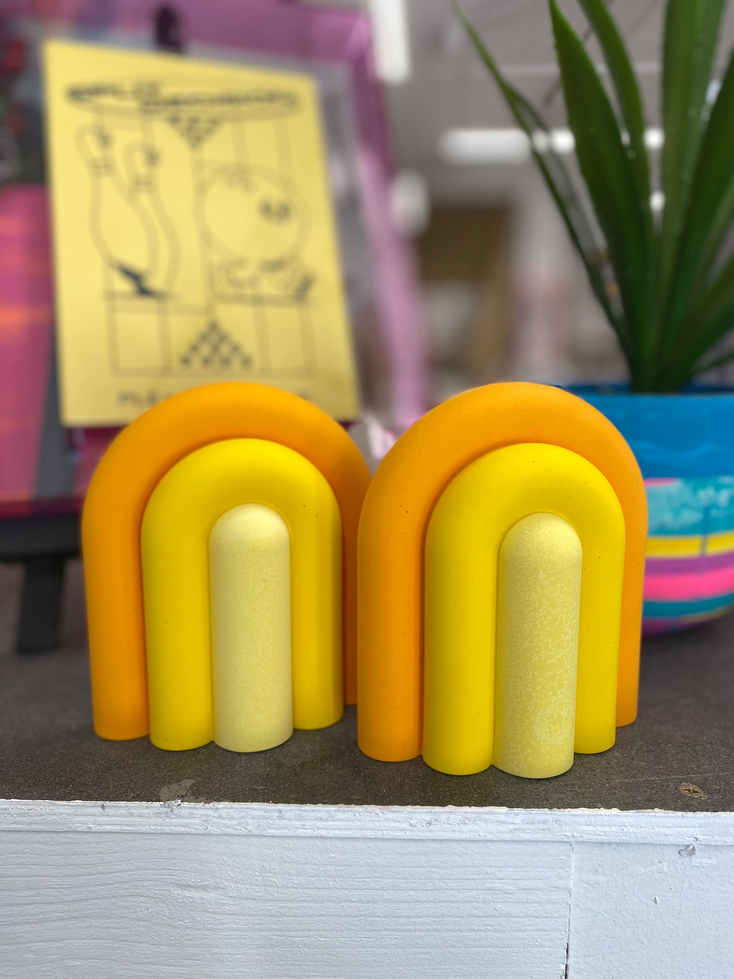 Ombre arch bookends