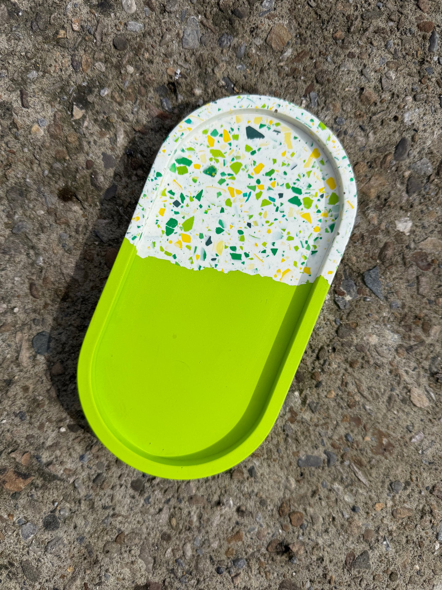 VIVIDS split terrazzo oval trays