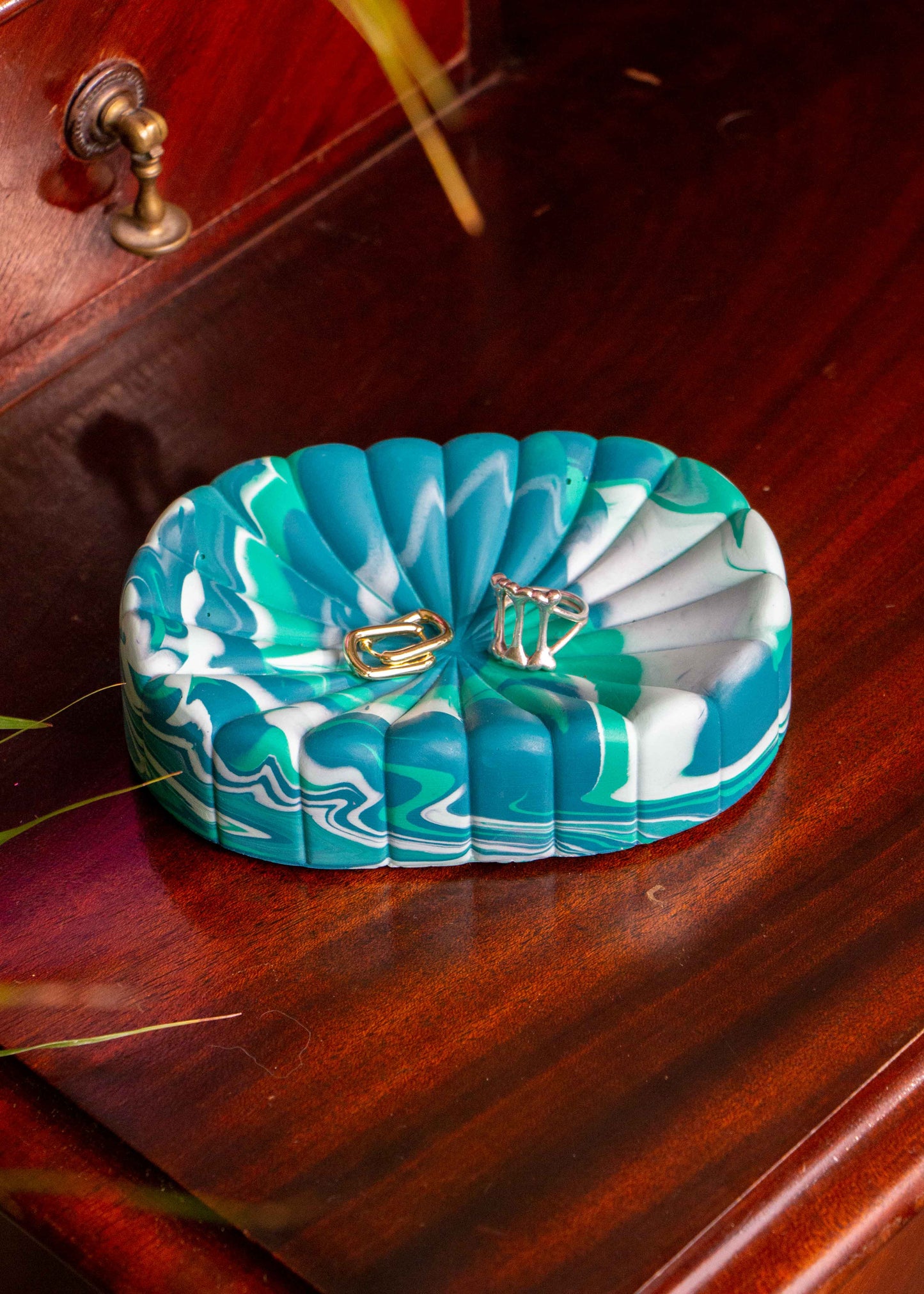 Scallop tray