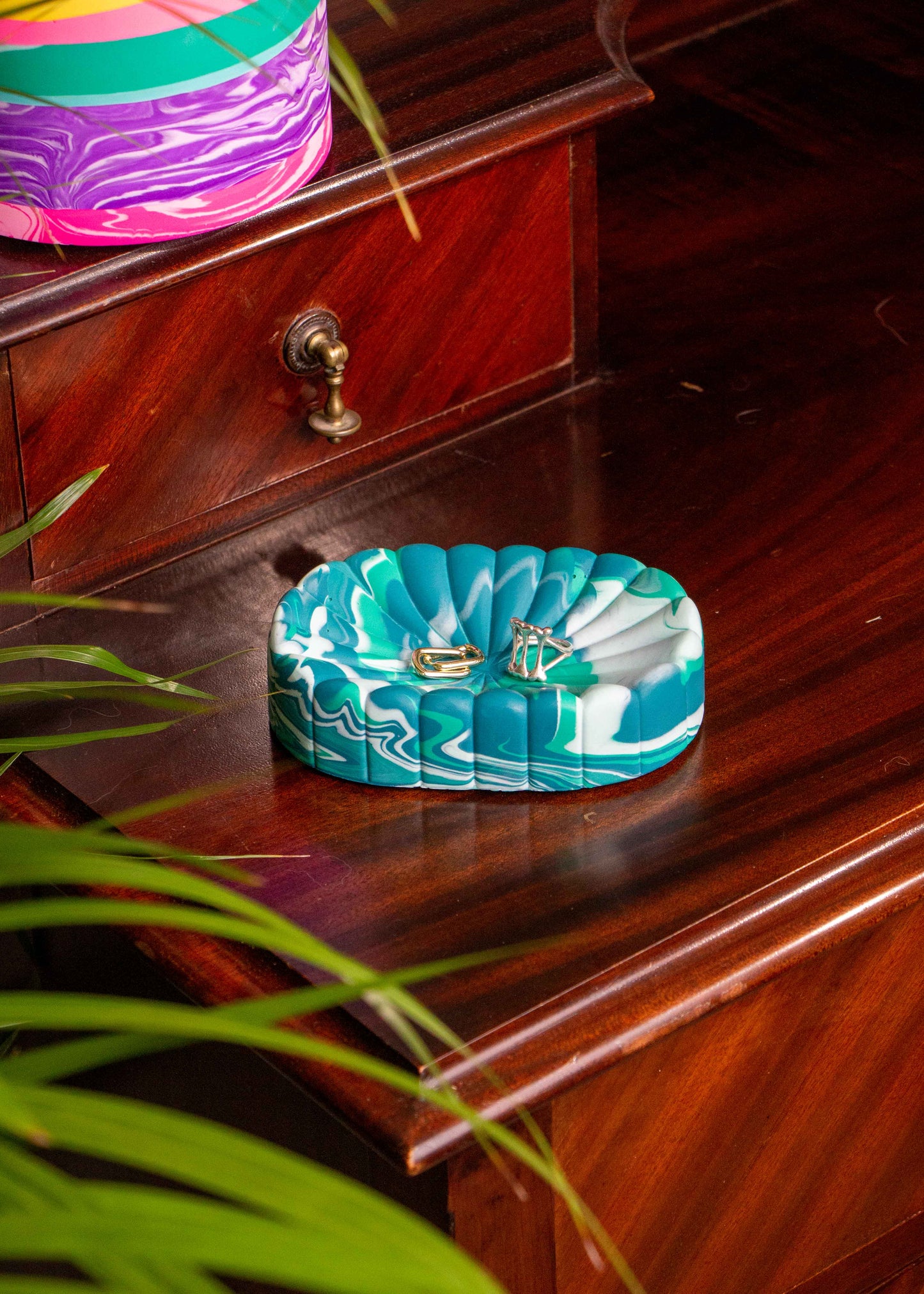 Scallop tray