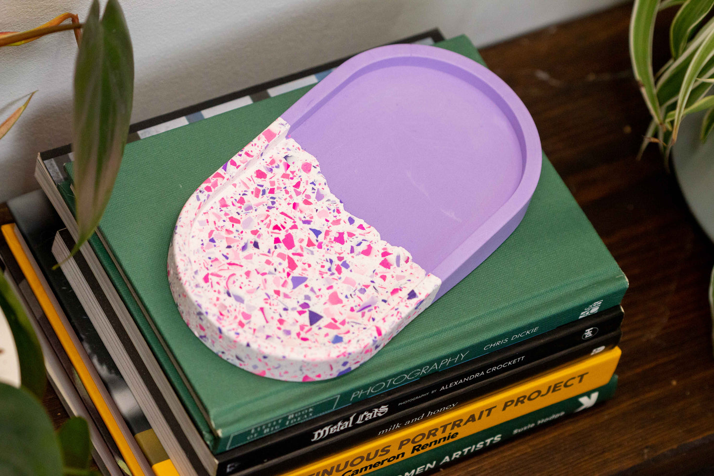 VIVIDS split terrazzo oval trays