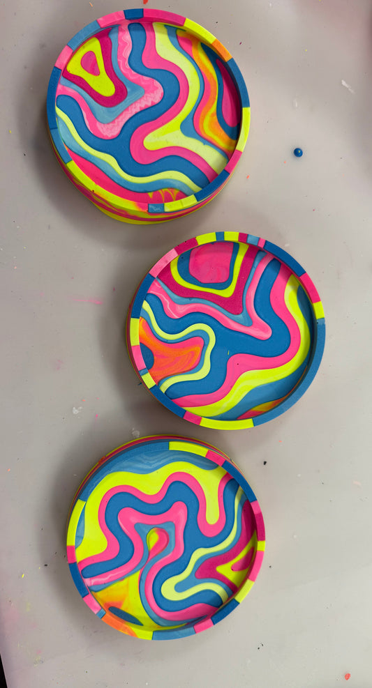 6 custom 'Fusion' circular trays