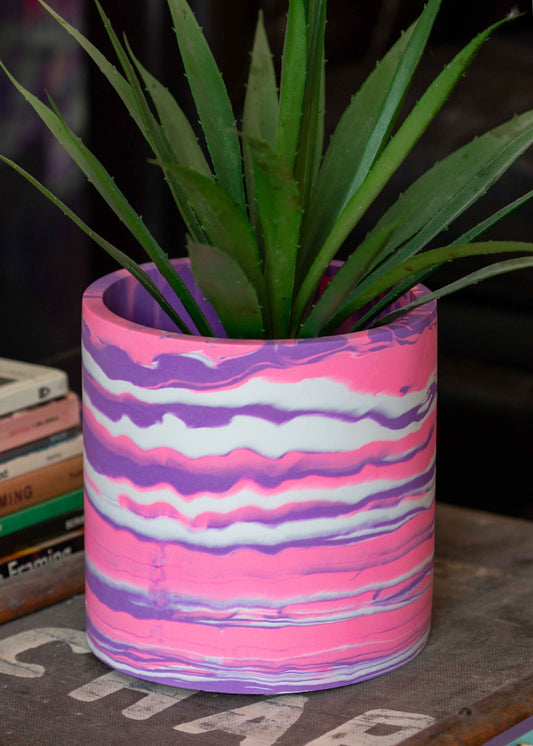Large marbled planter