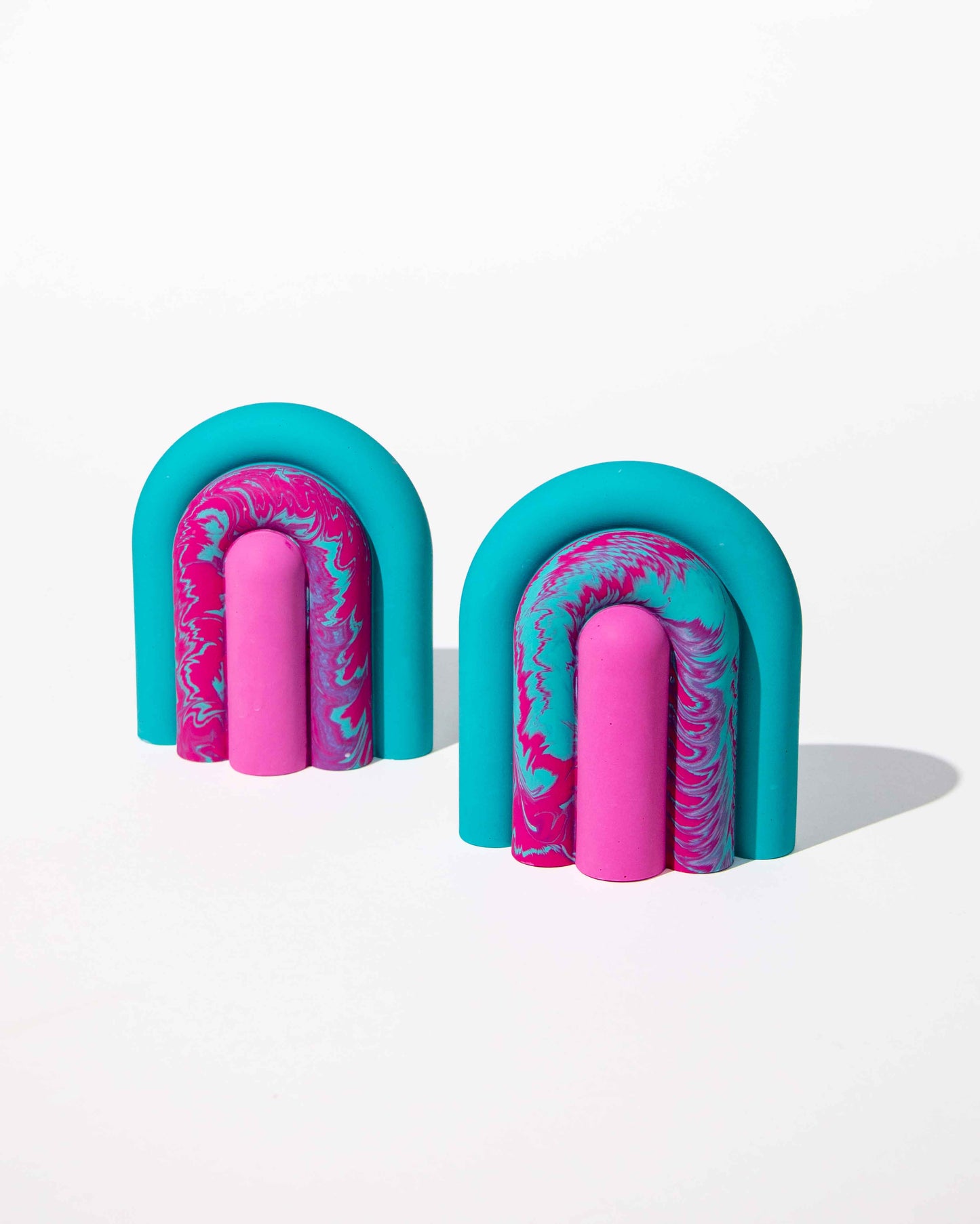 Blue & pink arch bookend