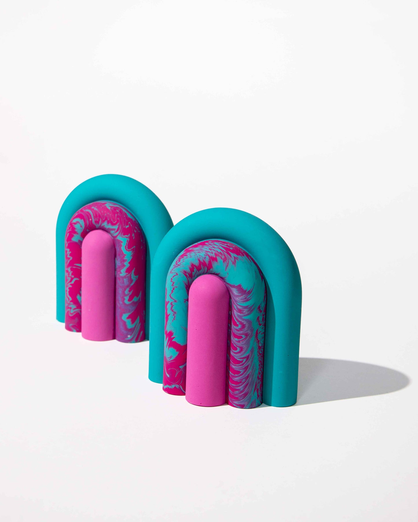 Blue & pink arch bookend