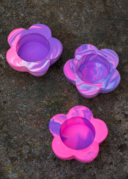 Flower marbled tealight holder